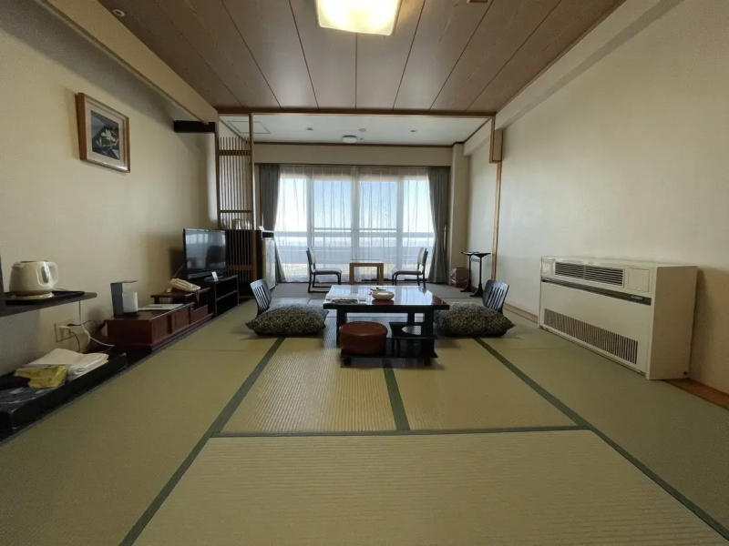 Takayu Onsen Kagetsu Highland Hotel