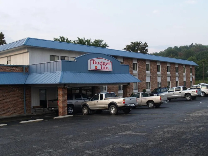Budget Inn of Claypool Hill