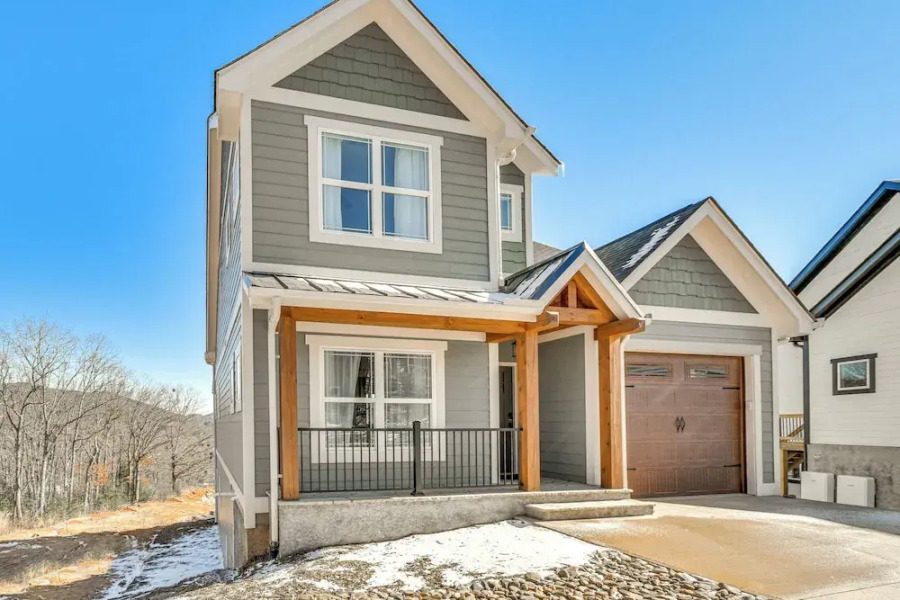 Newly Built Home w/ Mtn Views in Black Mountain!