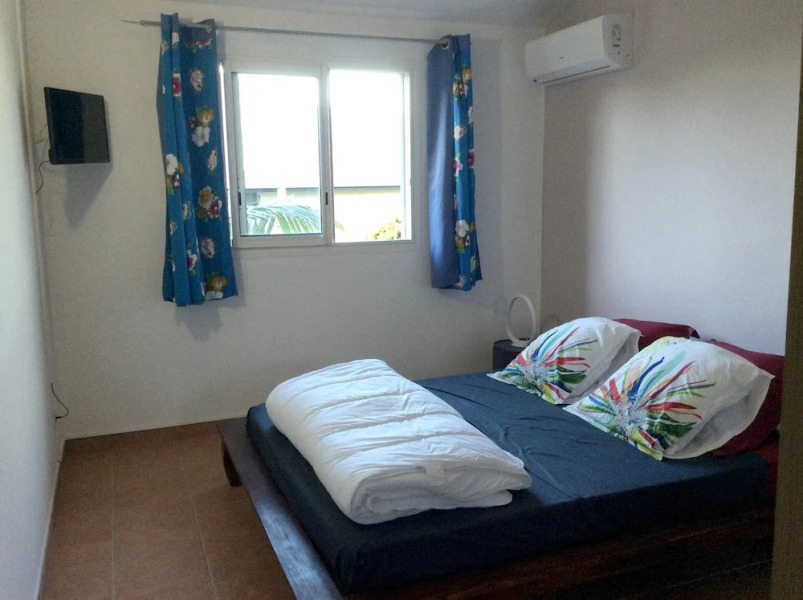 House With 2 Bedrooms in Saint Suzanne, With Wonderful sea View, Enclosed Garden and Wifi