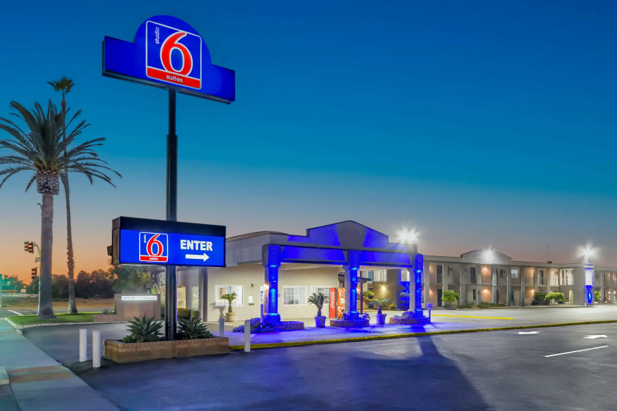 Studio 6 Suites Madera, California - Yosemite