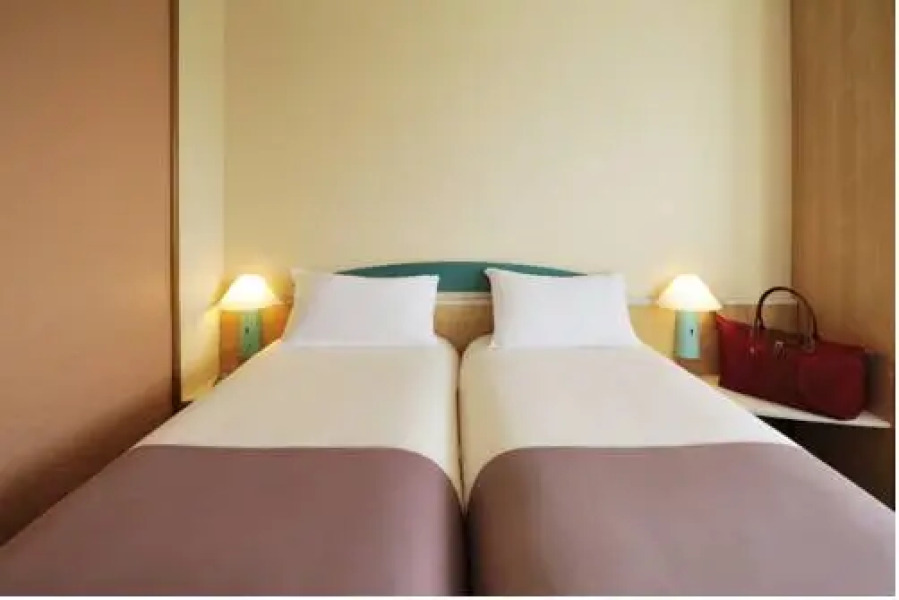 The Fremont Plaza Hotel