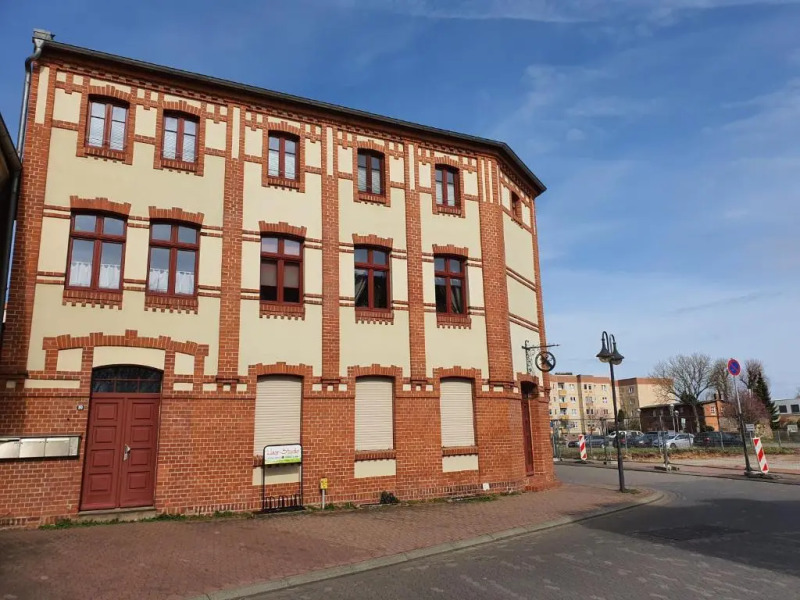 großes offenes Loft oder kleine gemütliche Wohnung mit Balkon