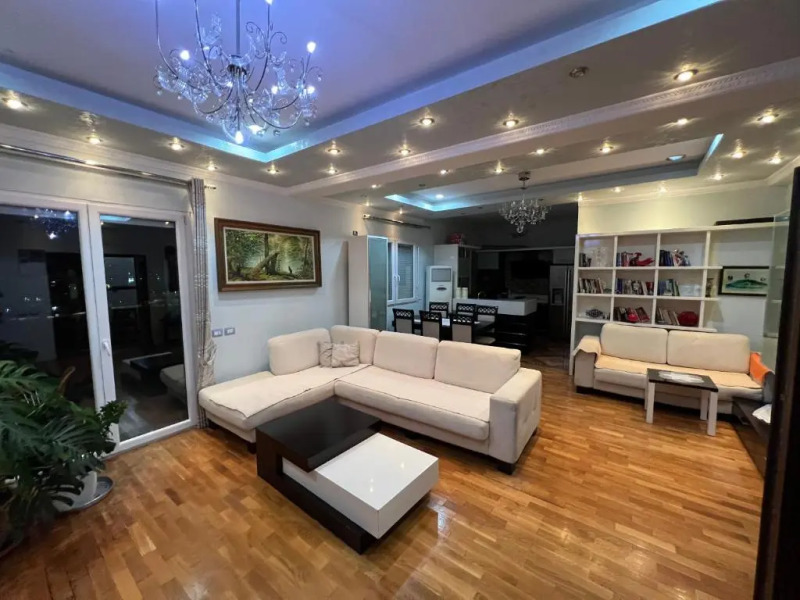 Luxury Rooftop Apartament