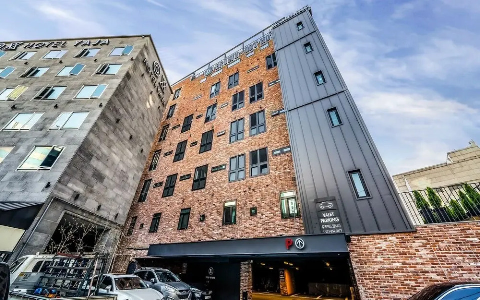 Yongin Brown Dot Yongin Branch