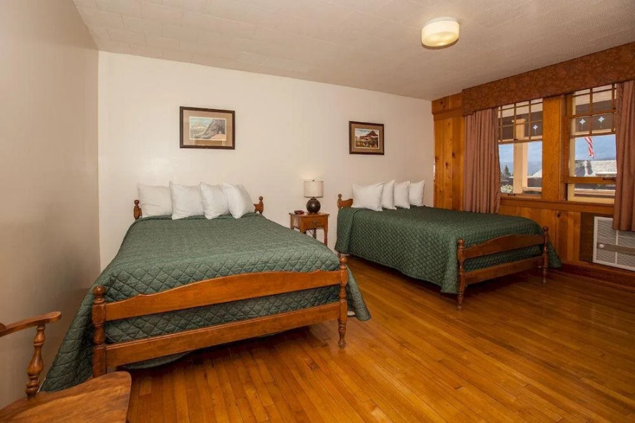 Rising Sun Motor Inn and Cabins - Inside the Park