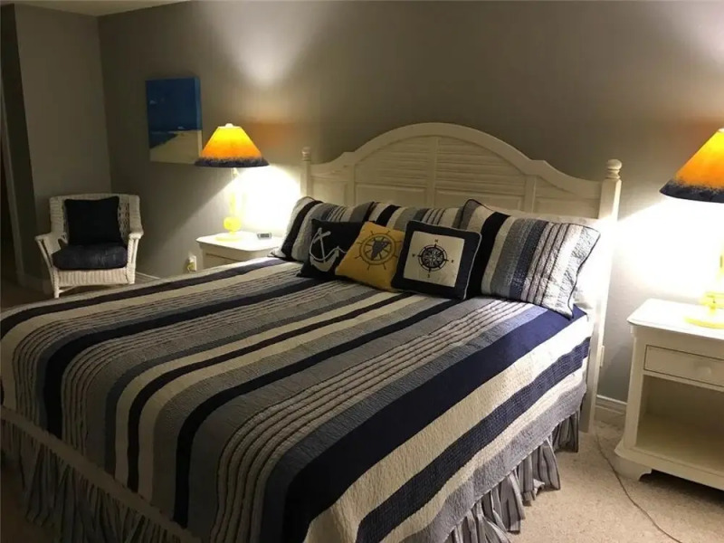 Ballast Point Villa 1313 3 Br condo by RedAwning