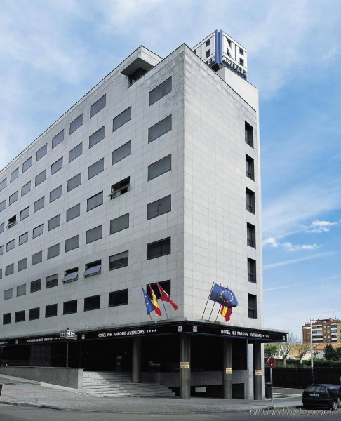 Отель NH Madrid Ventas