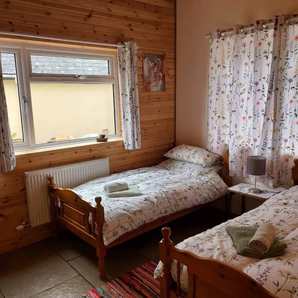 Sycamore Lodge-1 Bed-sleeps 4-free Parking