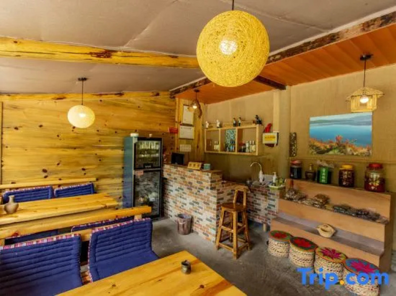 Luguhu Haier Mingzhu Inn