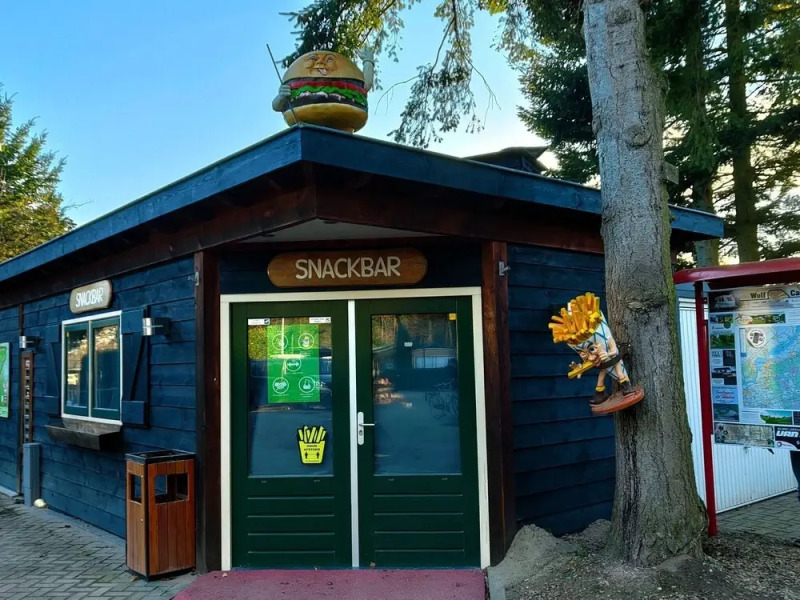 Terrace Apartment With Lush Garden
