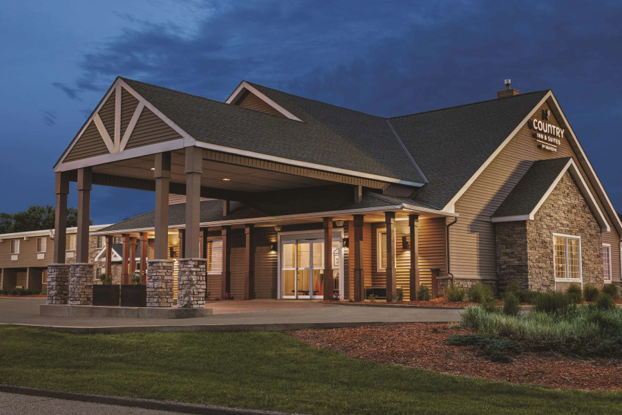 Country Inn & Suites by Radisson, Woodbury, MN