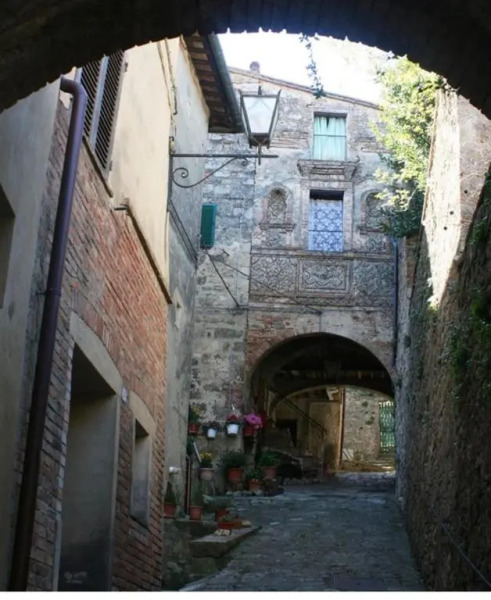 La casetta del frontone