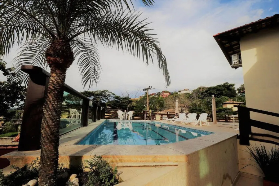 Maravilhosa casa com 8 st em geribá