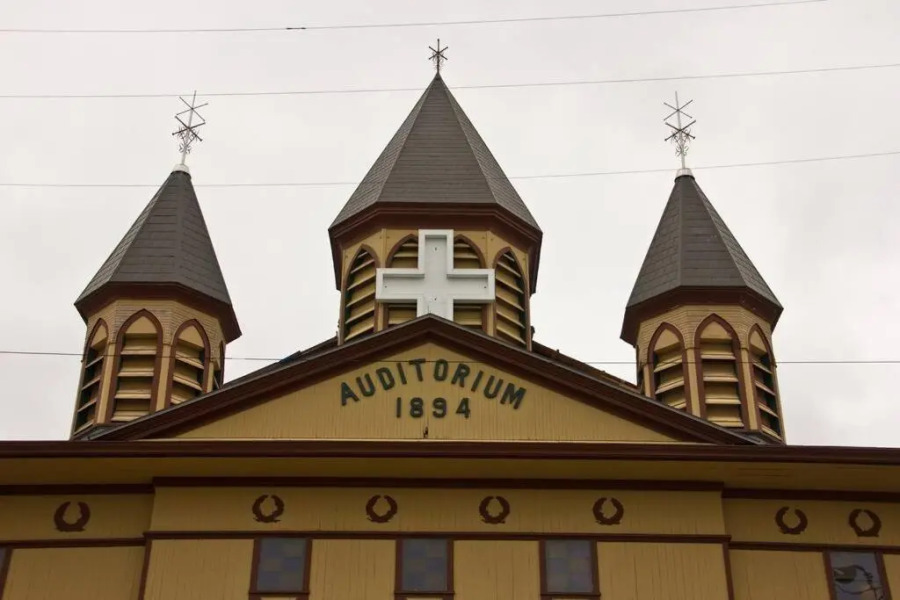 Beautiful & Romantic 1BR Cottage