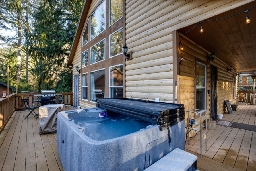 Mt Baker Lodging Cabin 2- Sleeps 8