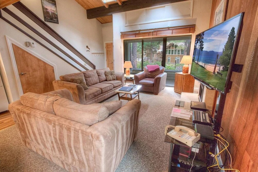 Cartwright Corner Condo by Lake Tahoe Accommodations