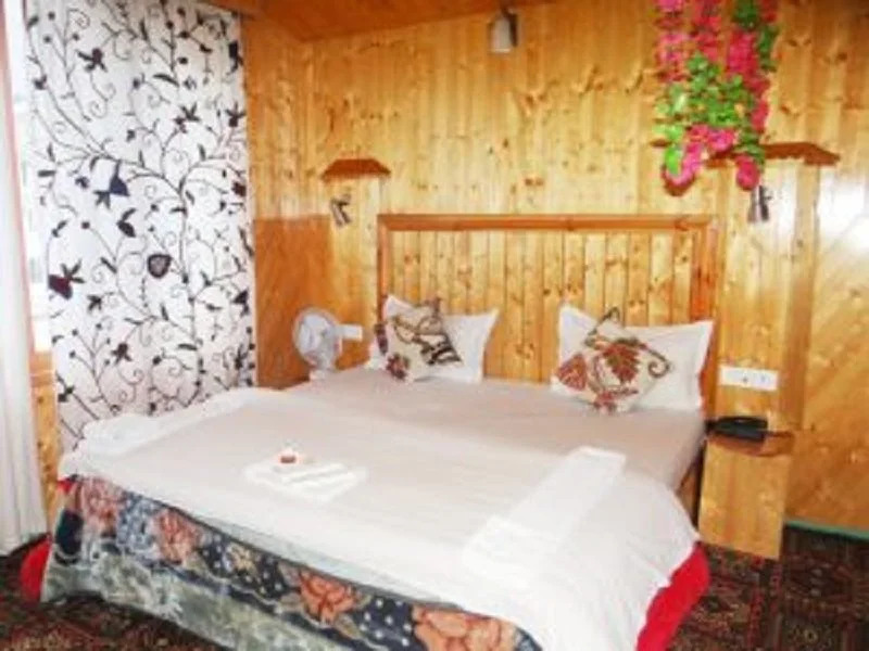 Hotel Tourist Palace