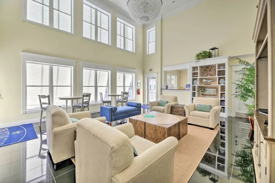 Indian Beach Resort Condo; Walk to Oceanfront!