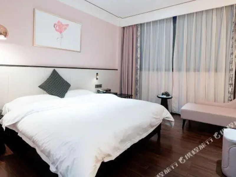 Shantou Lian Hotel(Shantou High-speed Railway Station Xinyicheng)