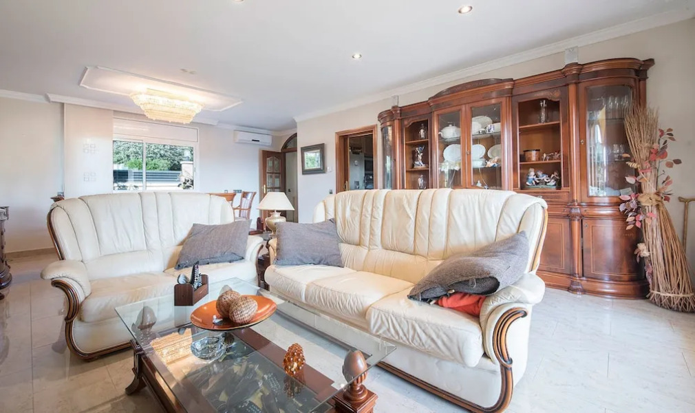 House In Calafell With Fenced Pool (R79)