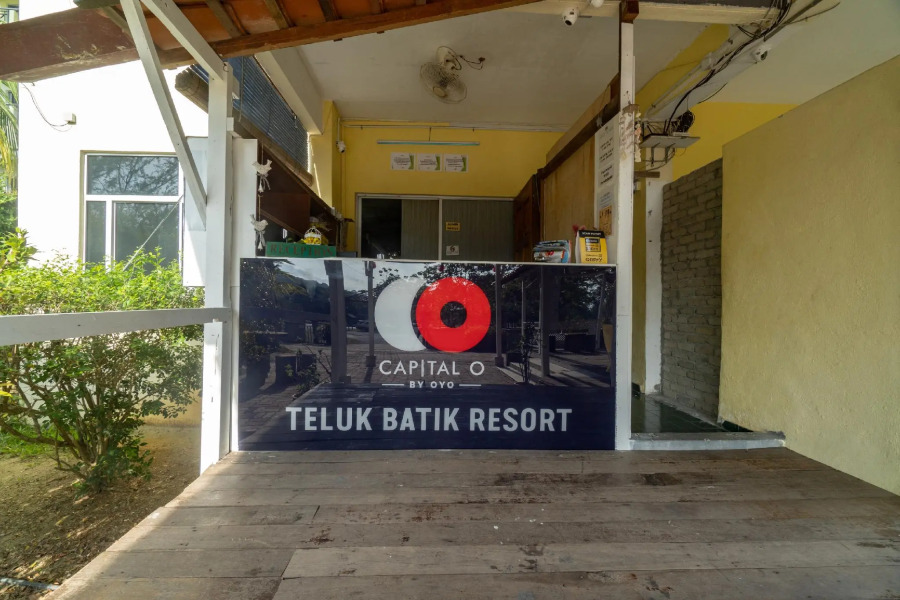 Teluk Batik Resort