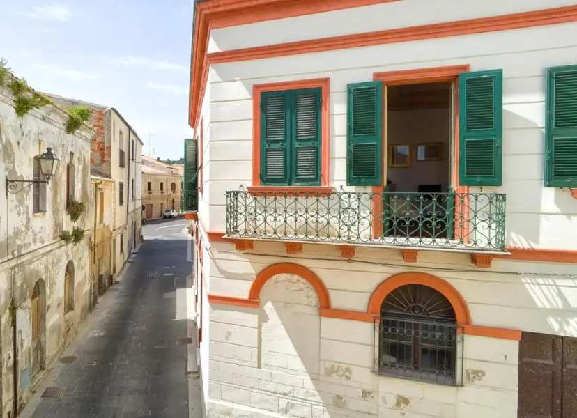 Corte d'Anglona, typical Sardinia