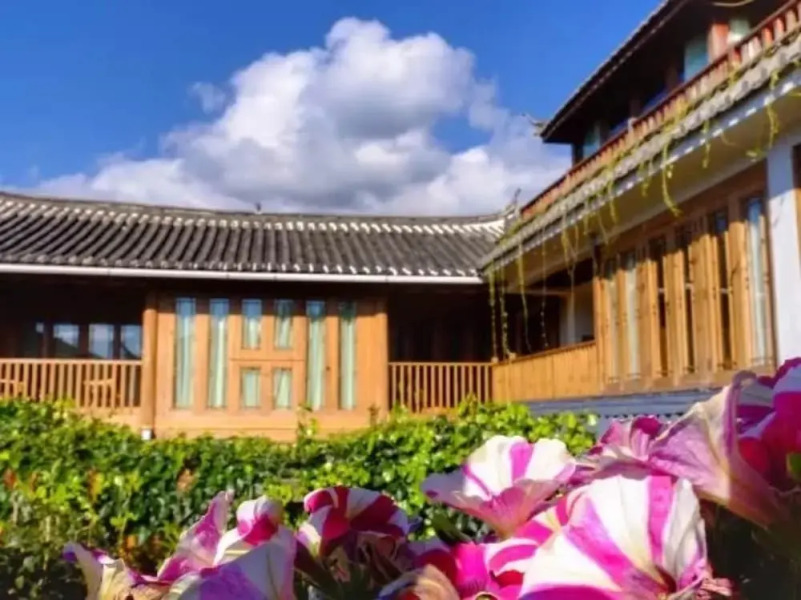 Lijiang Shuhe Yueshang Inn