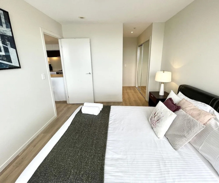 Readyset Apartments Stadium South