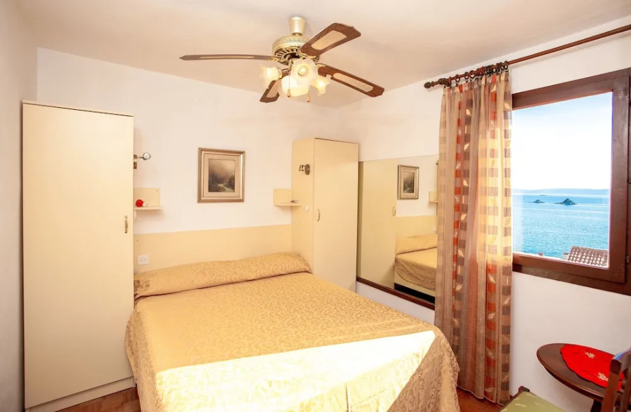 Villa Masha is a Detached House, Very Finely Accommodating 6 to 7 Persons