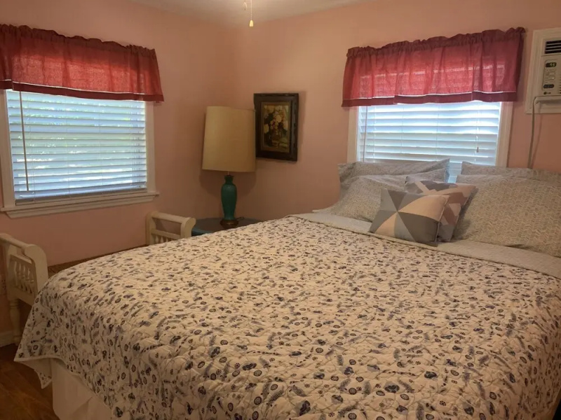 Nature Coast Inn and Cottages