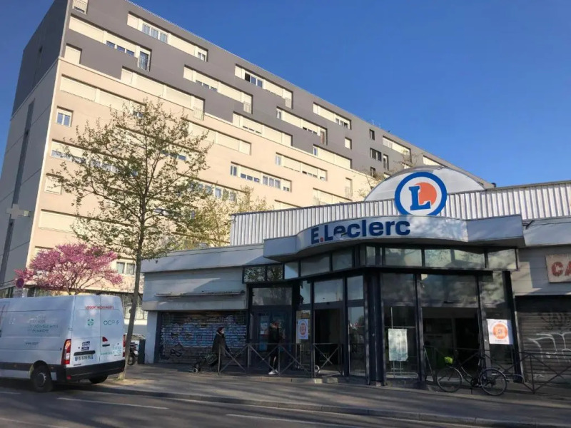 Une chambre chez moi,A guest room in my home,20mins to Paris