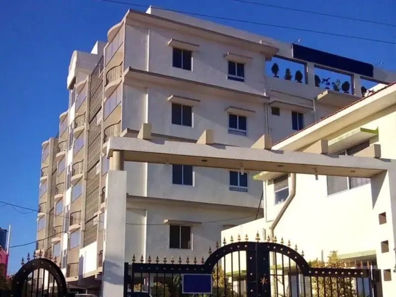 Vista Rooms at Adhiyaman College