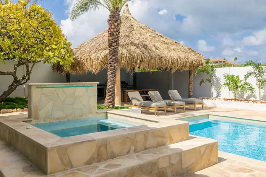 The Court Villa - 8 Bed 8 5 Bath