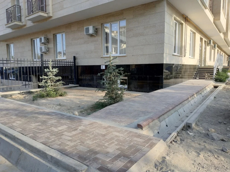 White Hotel & Hostel