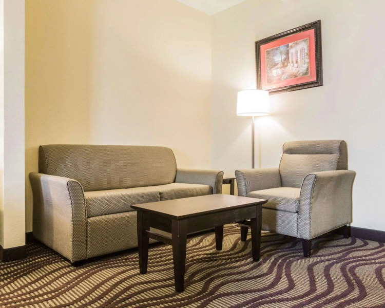 Quality Inn & Suites North Montgomery