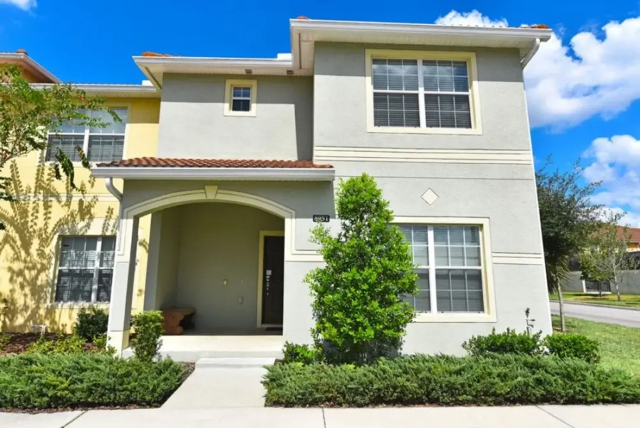 Paradise Palms Resort by Florida Star Vacations