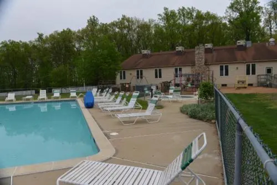 Appalachian Camping Resort Cottage 4