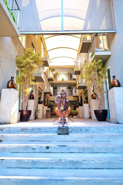 KoenoKoeni Boutique Hotel