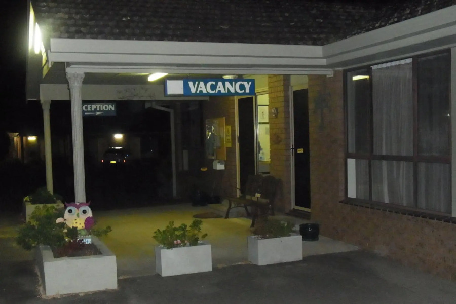 Eden Golf View Motel