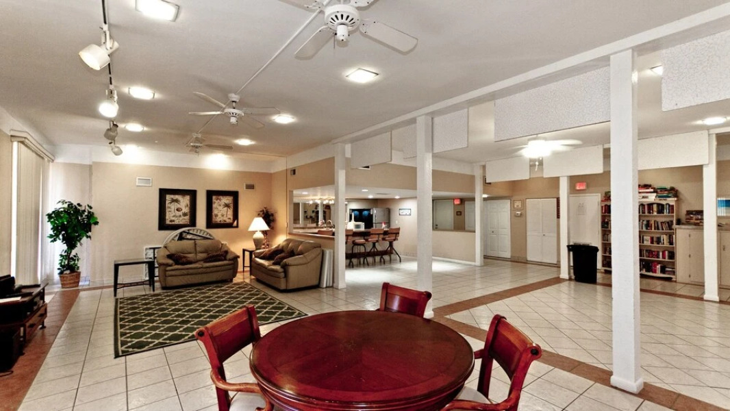 Runaway Bay Resort by BBG