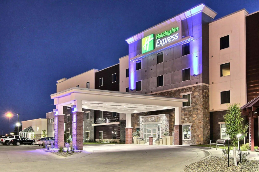 Holiday Inn Express Fargo SW - I-94 Medical Center by IHG