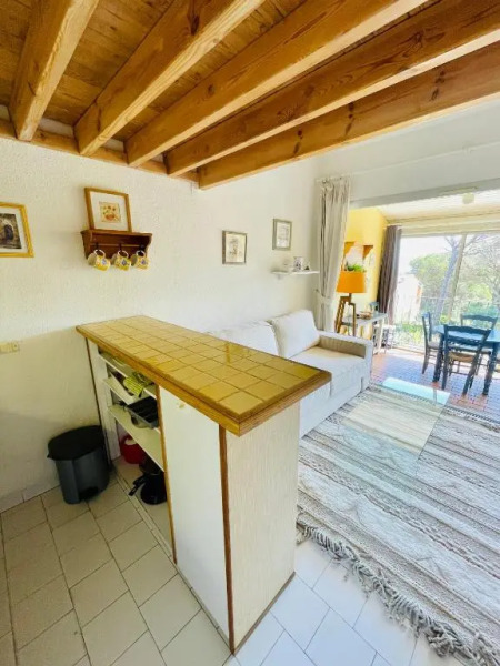Bel appartement avec mezzanine, vue mer et piscine