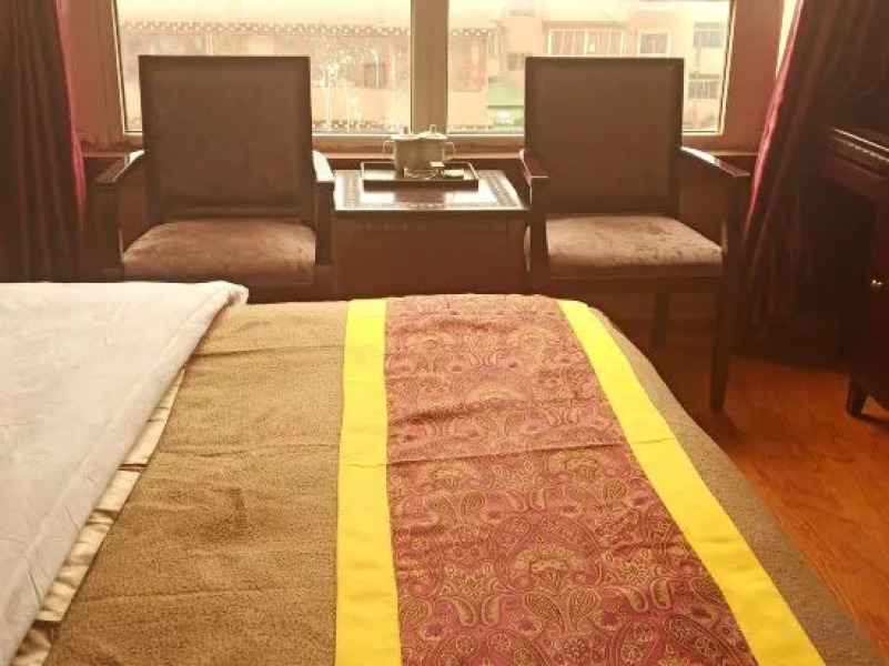 Gangbo Gongga Hotel
