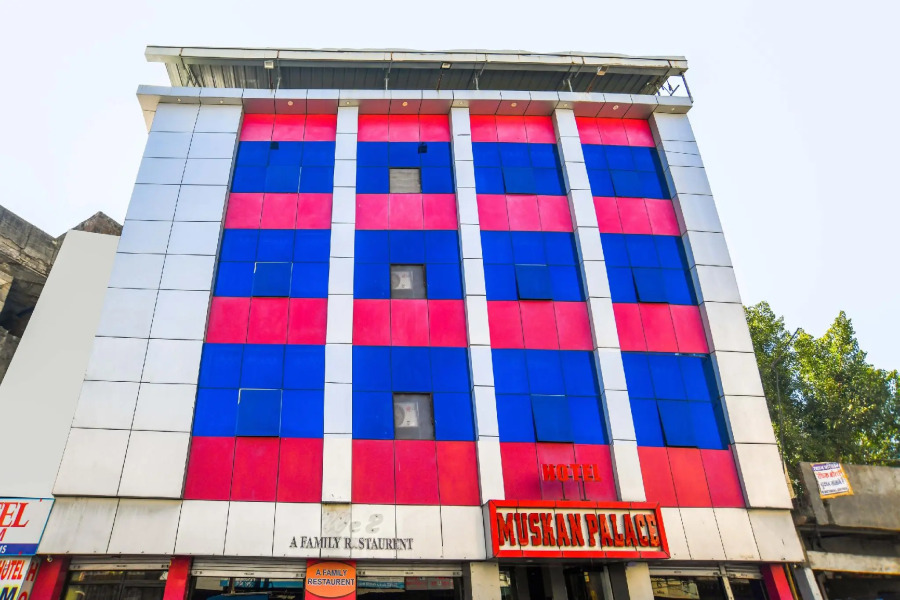 Capital O 71697 Hotel Heritage & Banquet Hall