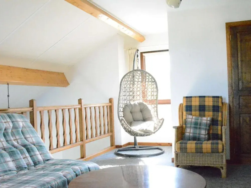 Spacious House With Beautiful Terrace