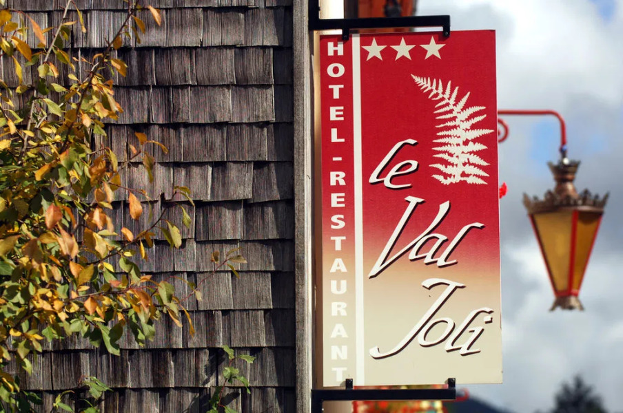 Le Val Joli - Hotel Restaurant