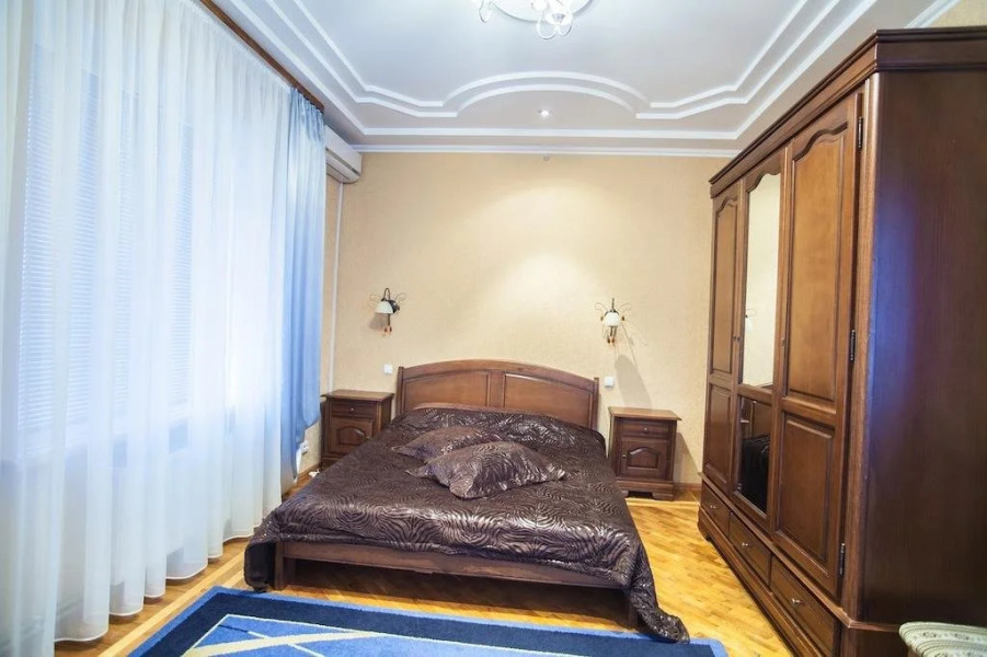 Hotel Complex Uhnovych