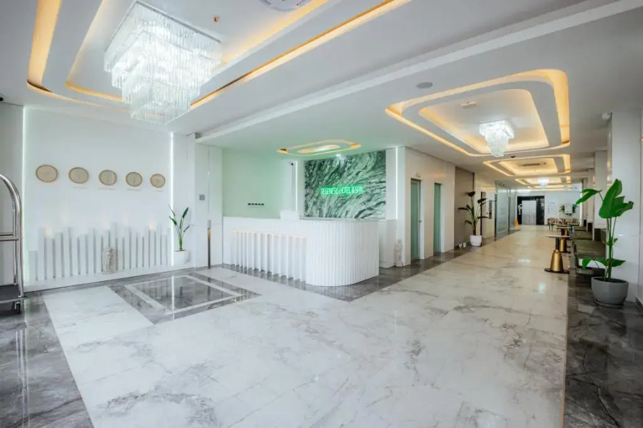 Regenesis Hotel  Spa