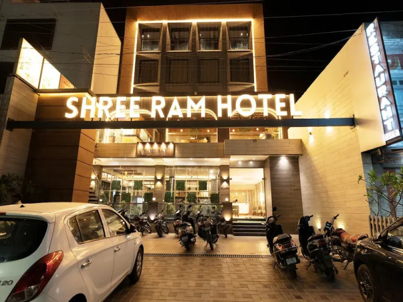 Shree Ram Hotel